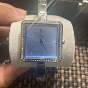 DKNY silver blue face watch ny2557